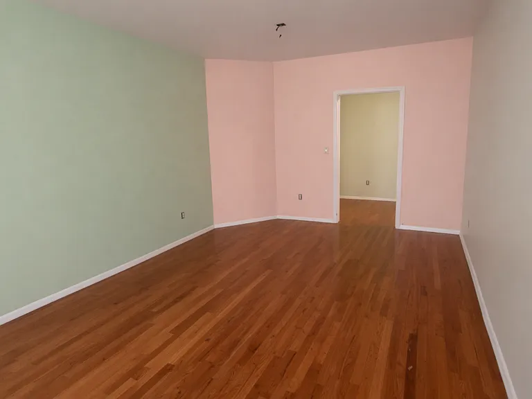 975 Walton Ave #3HS — Photo 3
