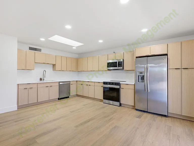 8608 E Whitton Ave — Photo 6