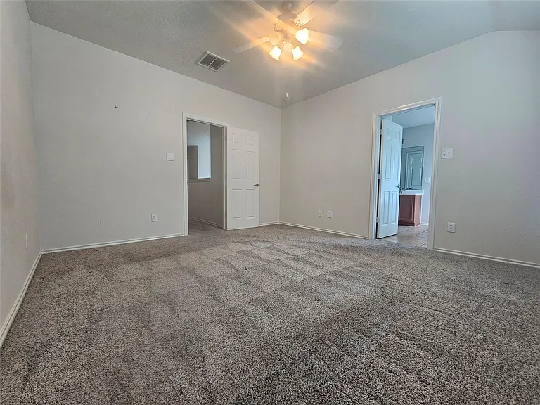 3219 Victorian Manor Ln — Photo 14