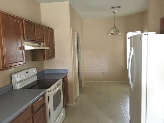 5th image of 5112 Parkwood Dr