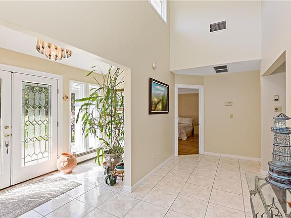 4th image of 6 Salvatore Cir