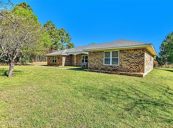 5th image of 123 S Meadowbrook Dr