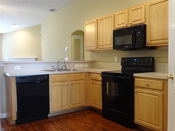 5th image of 9703 S Mayville Dr