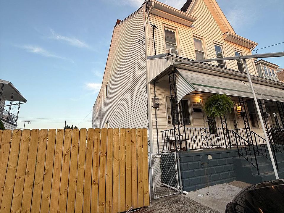 1st image of 233 S Vine St