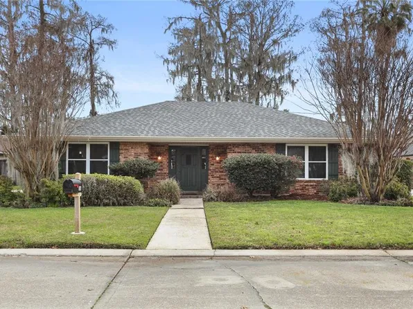 106 Melrose Dr, Destrehan, LA 70047