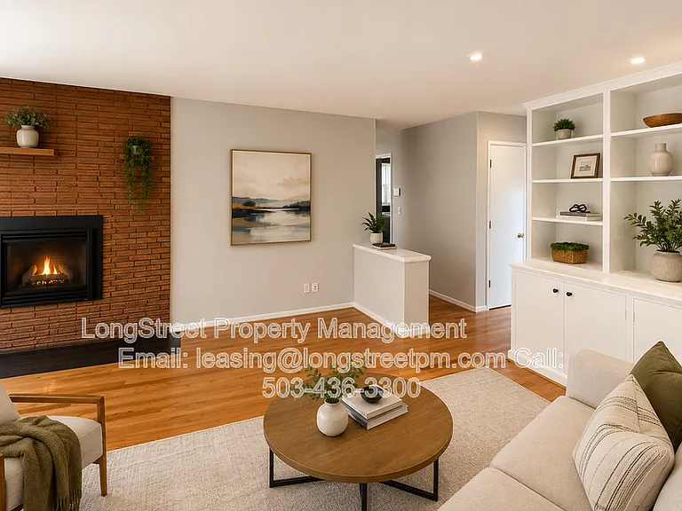 1243 SW Texas St — Photo 4