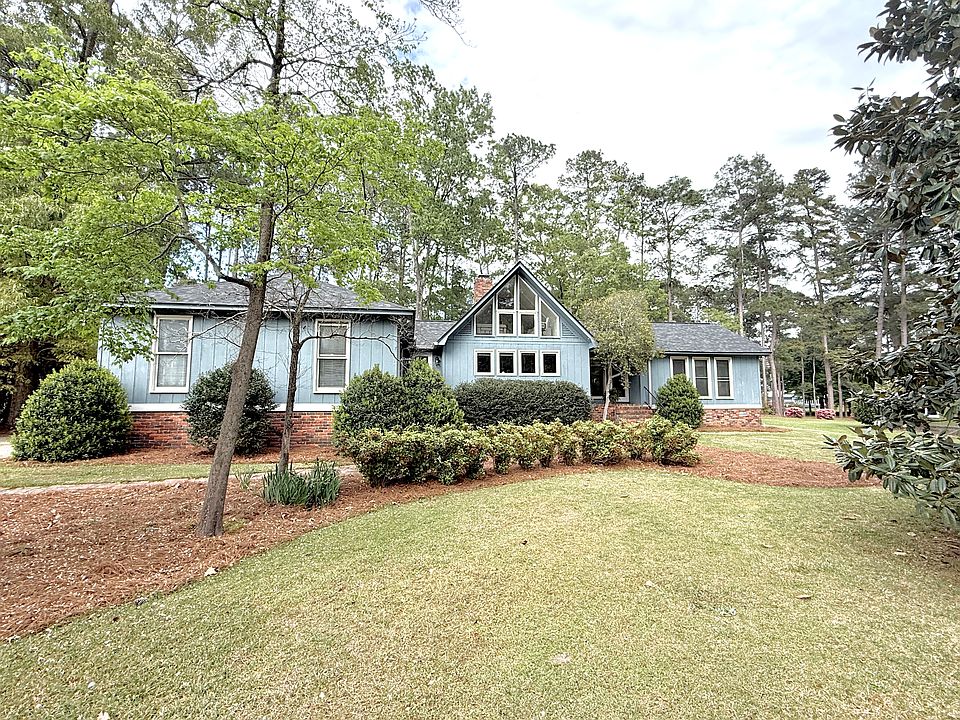 1st image of 121 Cooper Cir