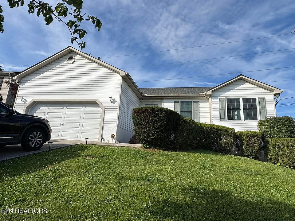 1st image of 4512 Castleman Ln