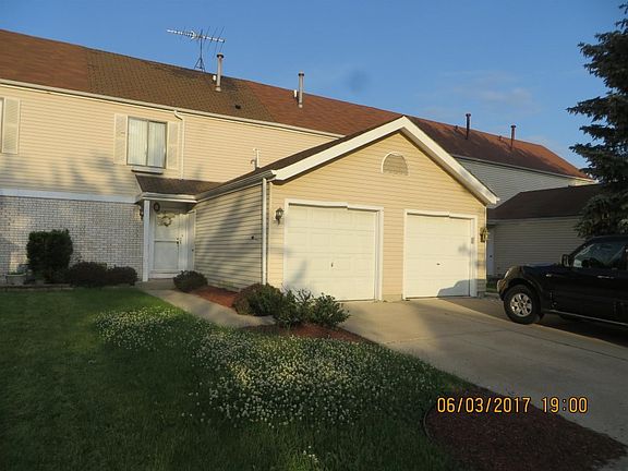 2nd image of 22433 Hamilton Dr