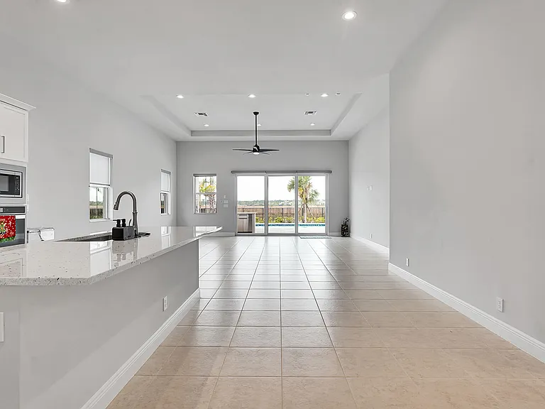 12582 Nautilus Cir — Photo 3