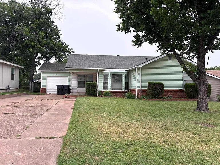 3214 Cheryl St — Photo 1