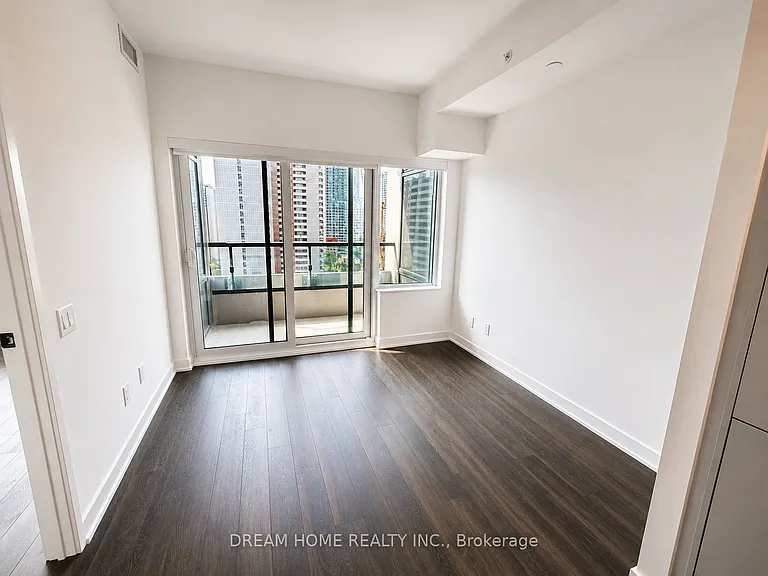 609 Sherbourne St #1701 — Photo 6