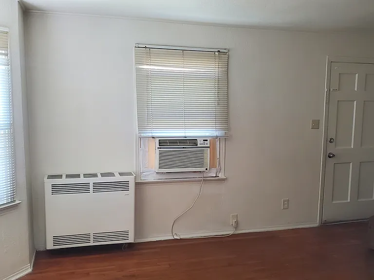 2014 Mayfair Dr W — Photo 5