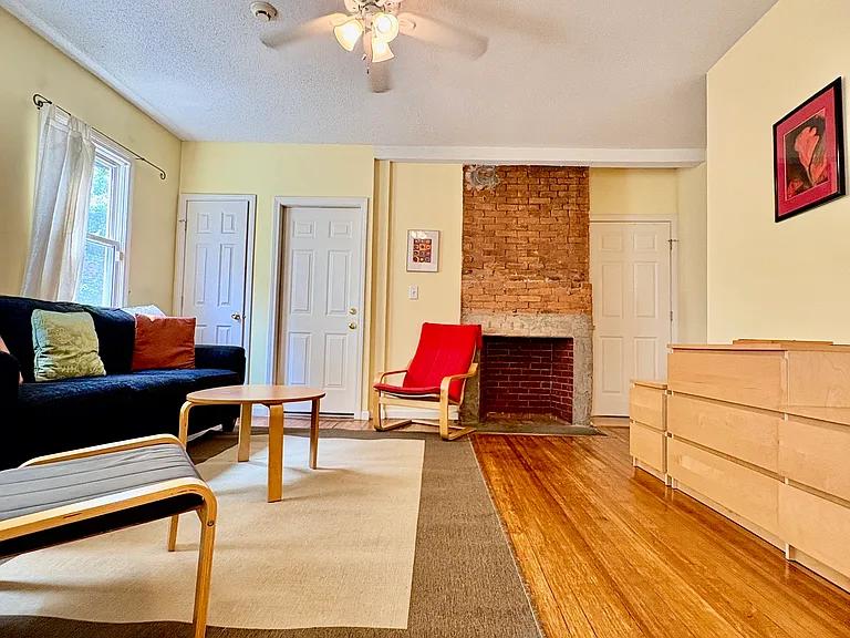 41 Pearl St #1 — Photo 4