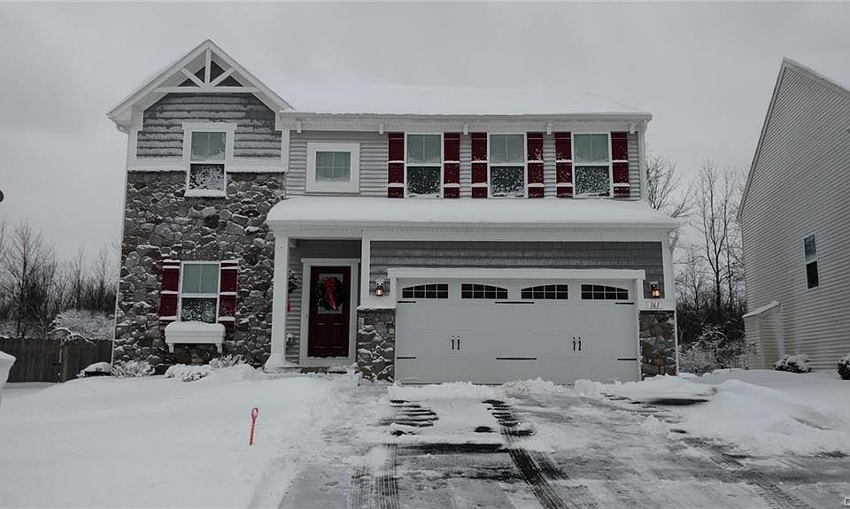 1st image of 161 Beresford Ln