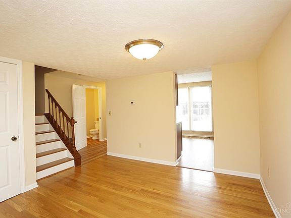 5th image of 8053 Hetz Dr