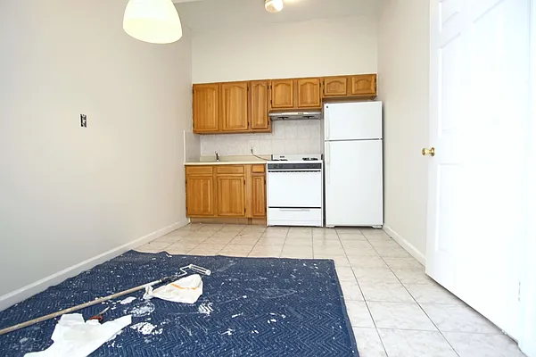 Rented by Lofts and Flats LLC | media 3