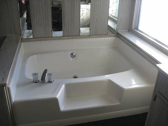 5th image of 28911 Granada Dr