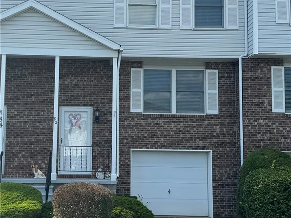 82 Jordache Ln, Spencerport, NY 14559