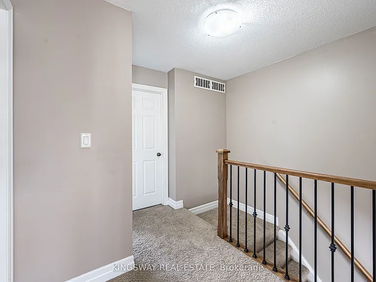 275 Old Huron Rd E #15 — Photo 40