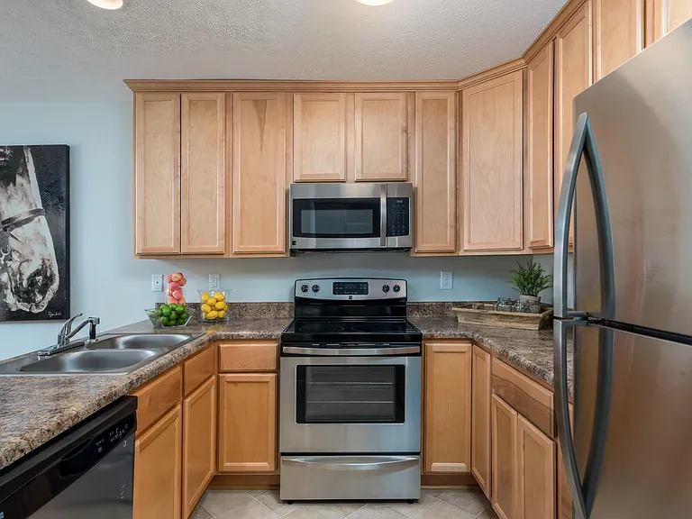 Village Gate Apartments — Photo 13