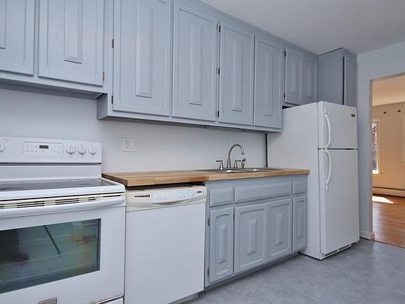 Updates throughout the kitchen