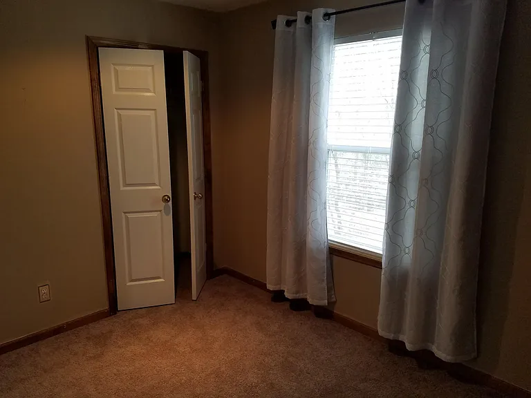1857 Chickadee Dr — Photo 8
