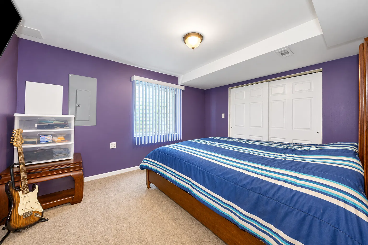 5 bed, 2470 sqft, $5,000 — Photo 4