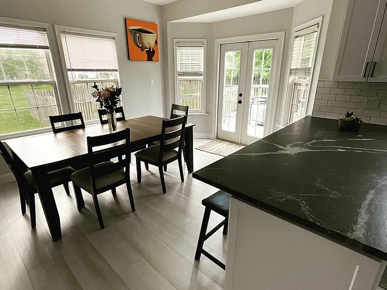 158 Appomattox Ln — Photo 3