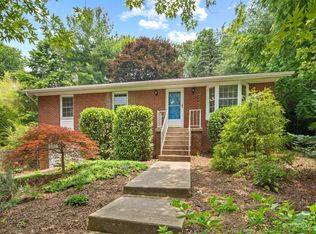208 Melody Cir, Swannanoa, NC 28778