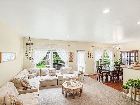 5th image of 241 Corey Dr