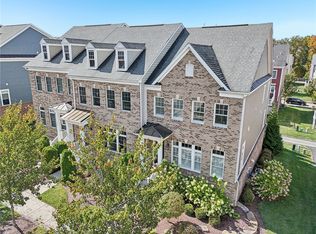 228 Venango Trl, Mars, PA