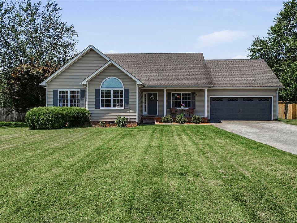 1st image of 413 Crossfield Way