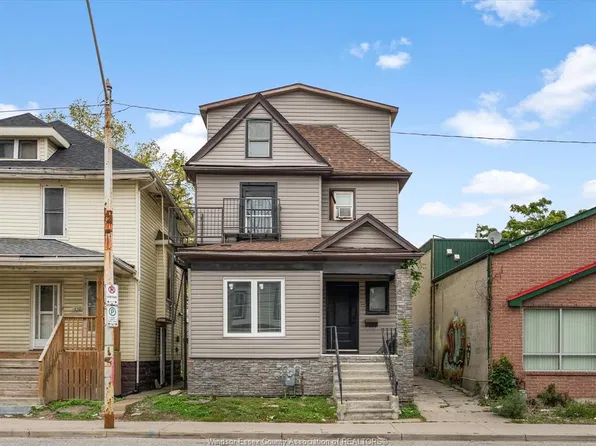 446 Wyandotte St W, Windsor, ON N9A 5X4
