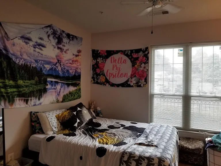 1601 Spring Gate Dr — Photo 17
