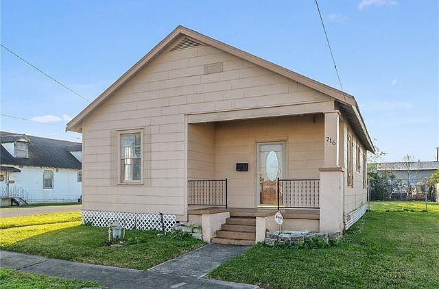 1st image of 716 Pailet Ave