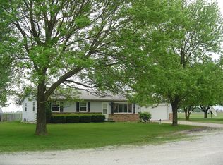 2227 Morningside Dr, Saint Joseph, IL 61873