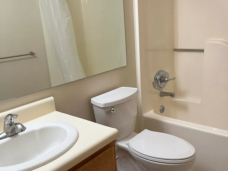 320 Eldridge Ln — Photo 14