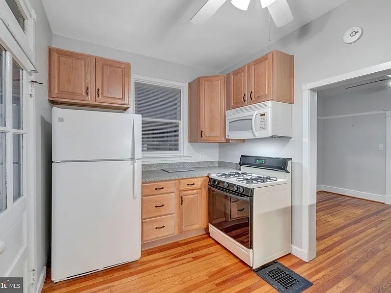 3704 Coolidge Ave — Photo 9