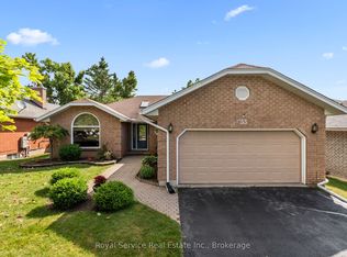 33 Russell Hill Rd, Kawartha Lakes, ON K0M1A0