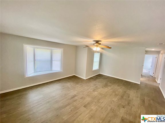 5th image of 1801 E Polk Ave