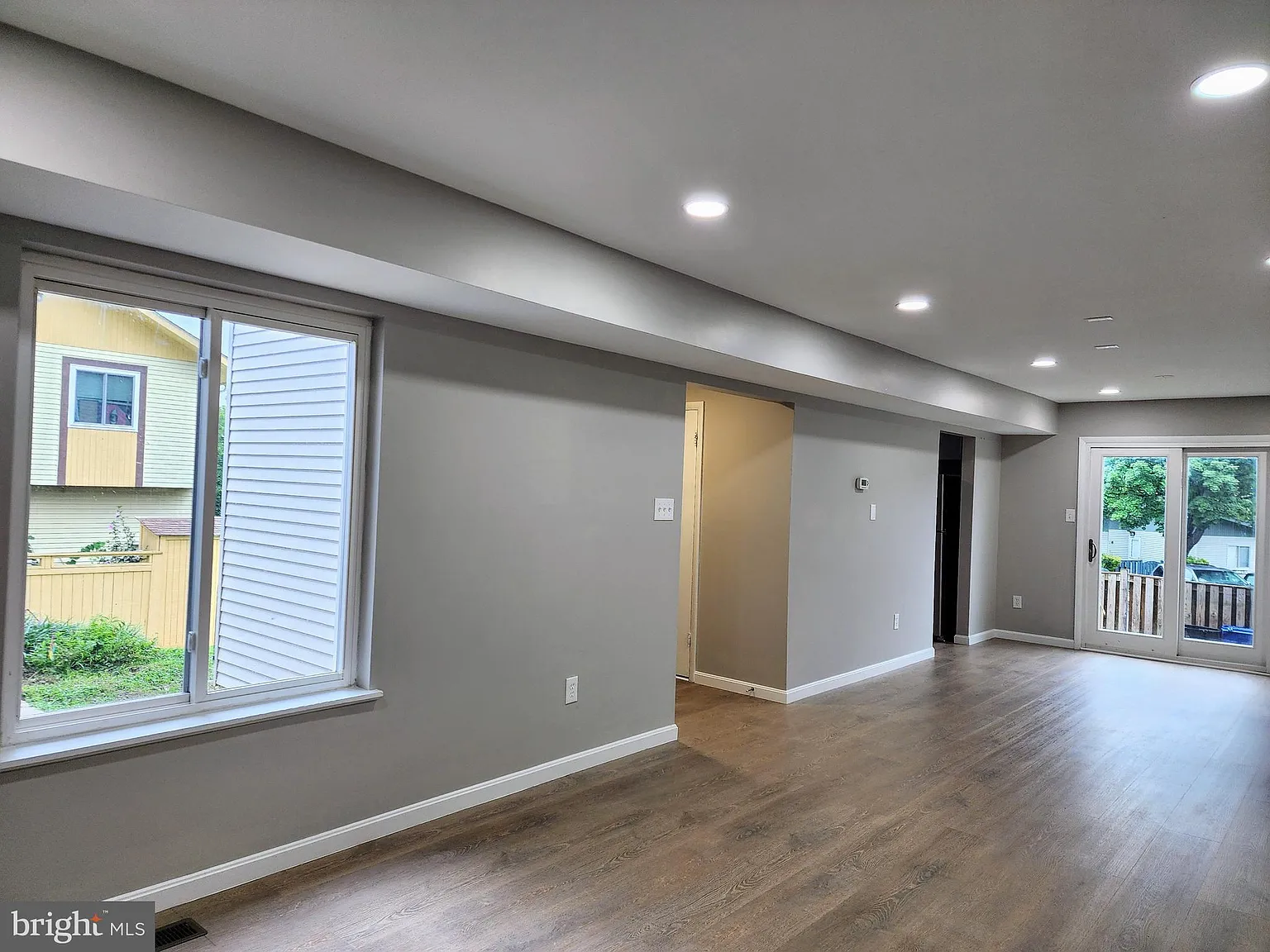 3 bed, 2.5 bath, 1343 sqft, $2,750 — Photo 3