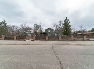 926 Pueblo Solano Rd NW, Los Ranchos De Albuquerque, NM 87107