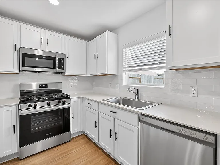 3039 Ash Ray Dr — Photo 14