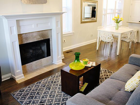 5th image of 3846 N Southport Ave #1S