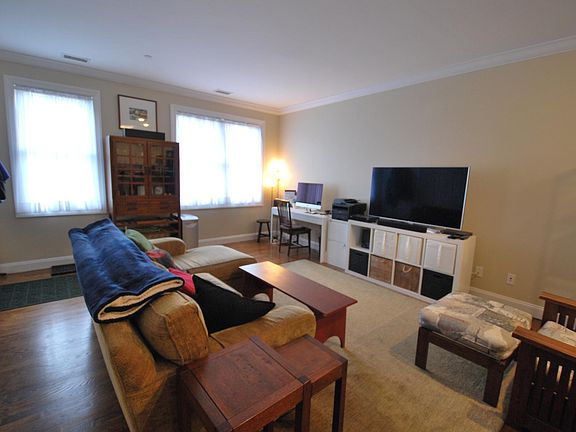 5th image of 15 Glenmare Mews
