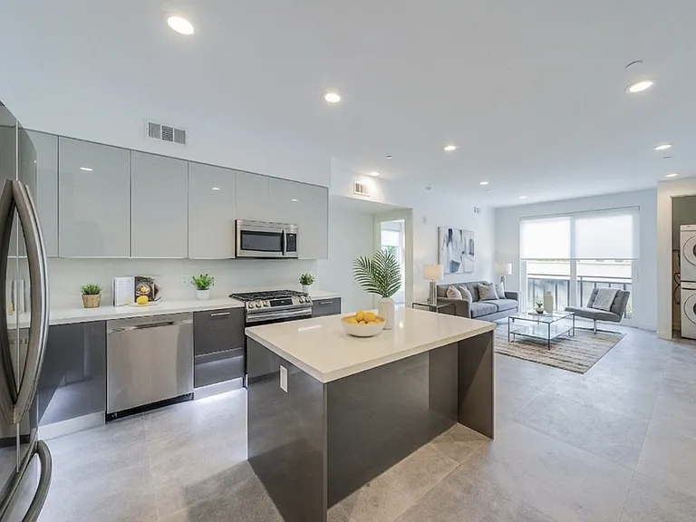 214 S Westmoreland Ave #5 — Photo 1