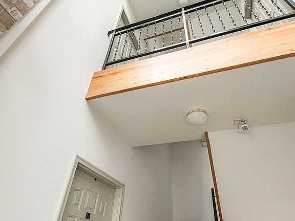 2nd image of 3154 N Oleander Ave APT 3C