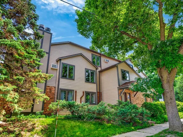 311 Forest St APT 2B, Madison, WI 53726