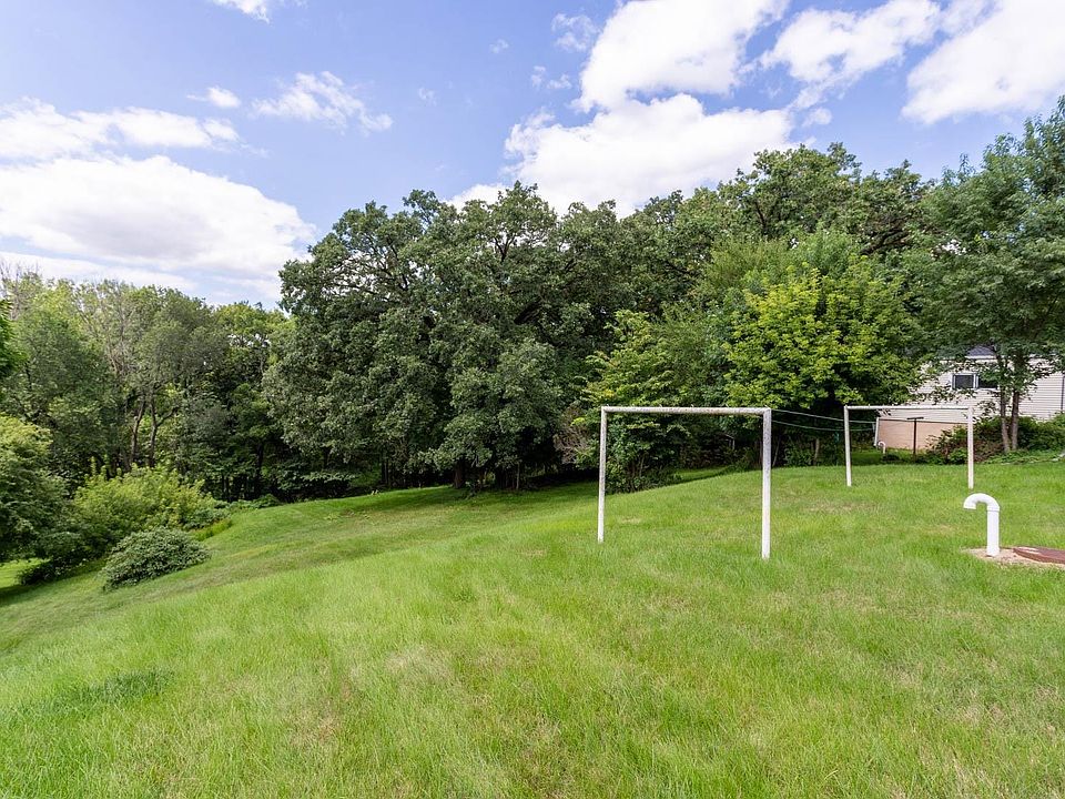 1175 Rockdale Rd, Dubuque, IA 52003 Zillow